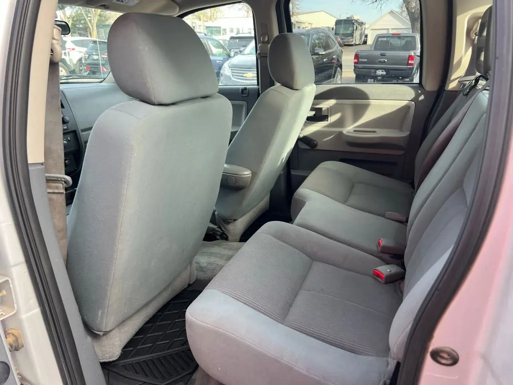 2005 Dodge Dakota ST - Photo 12