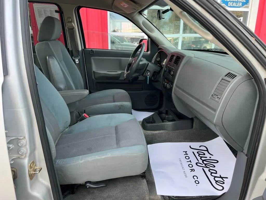 2005 Dodge Dakota ST - Photo 14