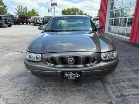 Another view of 2000 Buick LeSabre Limited Sedan 4D for sale in Fremont, NE at Tailgate Motor Co. (Fremont South)
