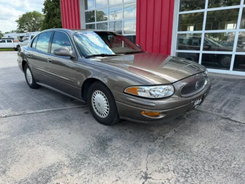 Photos of 2000 Buick LeSabre Limited Sedan 4D for sale in Fremont, NE at Tailgate Motor Co. (Fremont South)