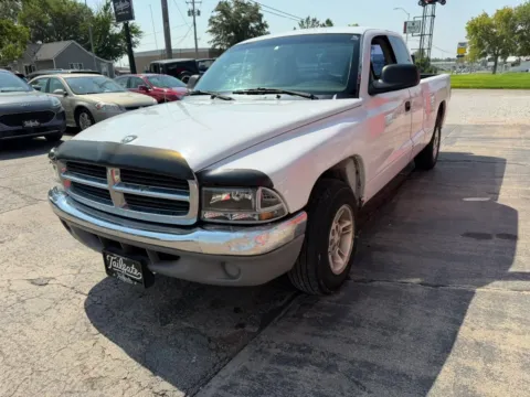 More photos of 2001 Dodge Dakota Club Cab Pickup at Tailgate Motor Co. (Fremont South), NE