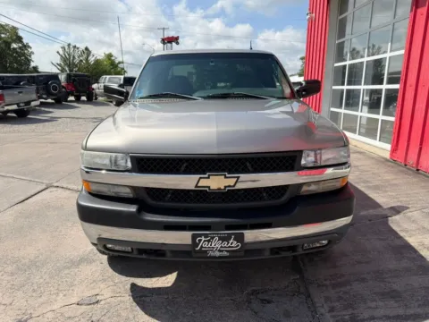 Another view of 2002 Chevrolet Silverado 2500 HD Extended Cab Short Bed for sale in Fremont, NE at Tailgate Motor Co. (Fremont South)