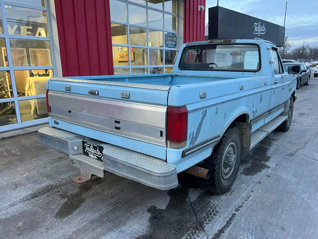 1987 Ford F-250 - Photo 7