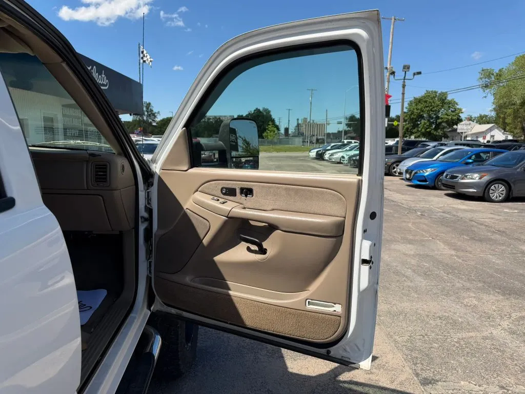 2002 Chevrolet Silverado 2500HD LT - Photo 13