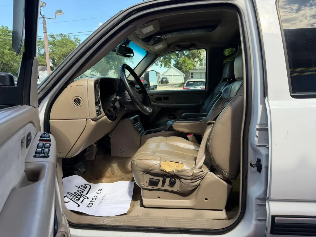 2002 Chevrolet Silverado 2500HD LT - Photo 10