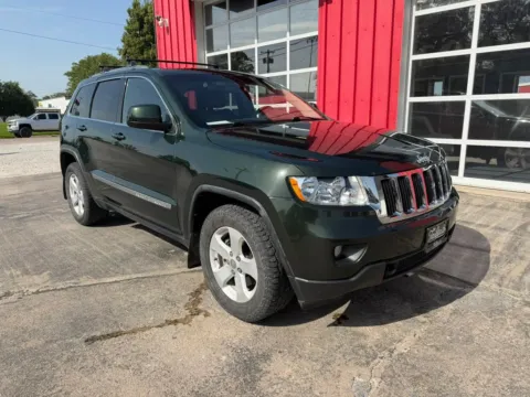 Photos of 2011 Jeep Grand Cherokee Laredo Sport Utility 4D for sale in Fremont, NE at Tailgate Motor Co. (Fremont South)