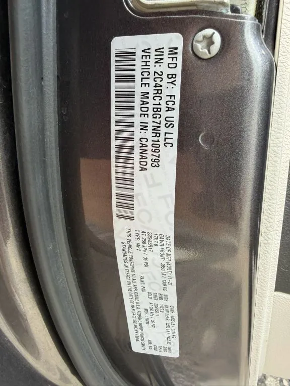 Chrysler Pacifica photo 19