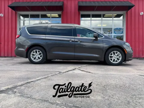 Gray 2022 Chrysler Pacifica Touring L Van 4D for sale in Fremont, NE