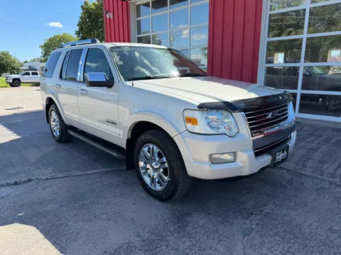 Photos of 2006 Ford Explorer Limited Sport Utility 4D for sale in Fremont, NE at Tailgate Motor Co. (Fremont South)