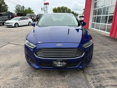 Another view of 2016 Ford Fusion SE Sedan 4D for sale in Fremont, NE at Tailgate Motor Co. (Fremont South)