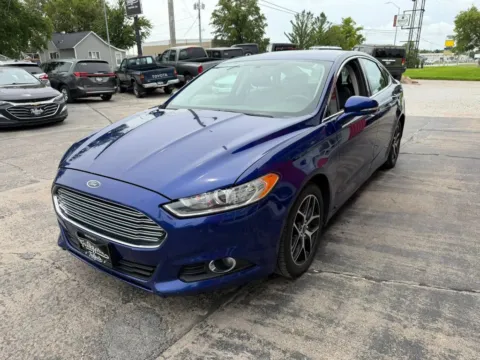 More photos of 2016 Ford Fusion SE Sedan 4D at Tailgate Motor Co. (Fremont South), NE