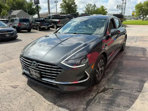 More photos of 2021 Hyundai Sonata Hybrid Blue Sedan 4D at Tailgate Motor Co. (Fremont South), NE