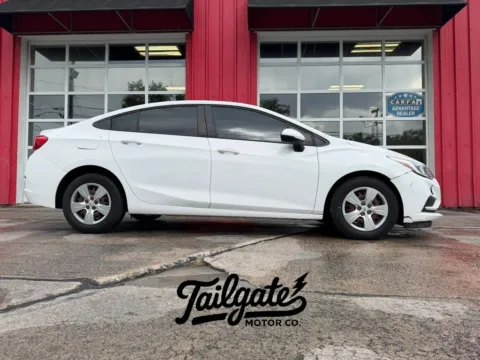 White 2018 Chevrolet Cruze LS Sedan 4D for sale in Fremont, NE