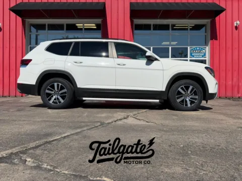 White 2022 Volkswagen Atlas SE Sport Utility 4D for sale in Fremont, NE