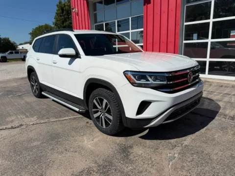 Photos of 2022 Volkswagen Atlas SE Sport Utility 4D for sale in Fremont, NE at Tailgate Motor Co. (Fremont South)