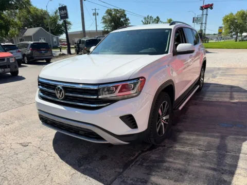 More photos of 2022 Volkswagen Atlas SE Sport Utility 4D at Tailgate Motor Co. (Fremont South), NE