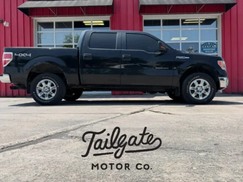Black 2013 Ford F-150 SuperCrew Cab XLT Pickup 4D 5 1/2 ft for sale in Fremont, NE