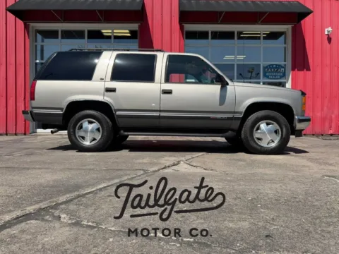 Beige 1999 GMC Yukon Sport Utility 4D for sale in Fremont, NE