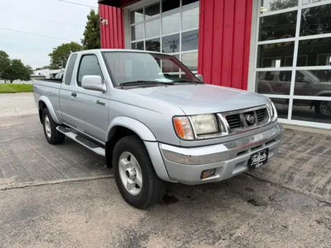 Photos of 2000 Nissan Frontier King Cab XE for sale in Fremont, NE at Tailgate Motor Co. (Fremont South)