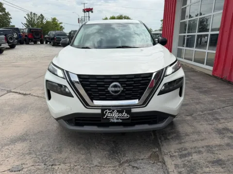 Another view of 2022 Nissan Rogue S Sport Utility 4D for sale in Fremont, NE at Tailgate Motor Co. (Fremont South)