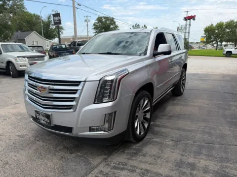 More photos of 2016 Cadillac Escalade Platinum Sport Utility 4D at Tailgate Motor Co. (Fremont South), NE