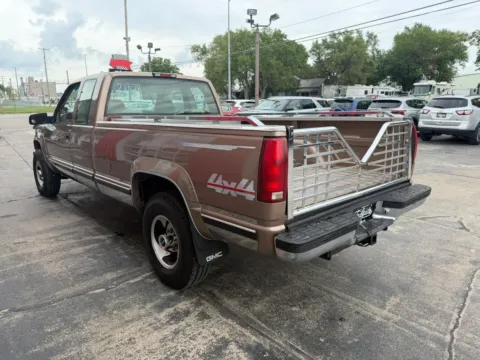 More photos of 1997 GMC 2500 HD Club Coupe Long Bed at Tailgate Motor Co. (Fremont South), NE