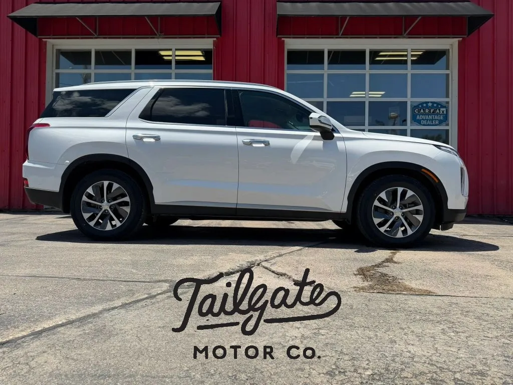 White 2022 Hyundai Palisade SEL Sport Utility 4D for sale in Fremont, NE