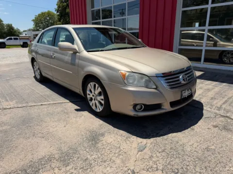 Photos of 2008 Toyota Avalon Limited Sedan 4D for sale in Fremont, NE at Tailgate Motor Co. (Fremont South)