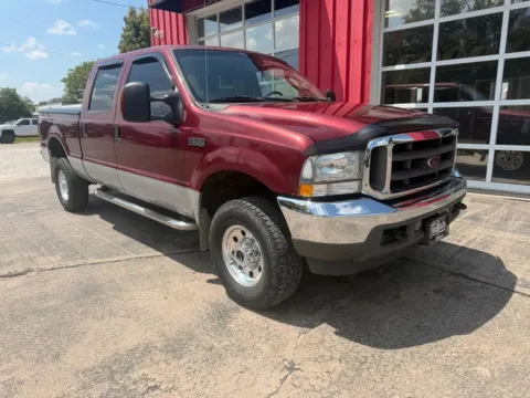 Photos of 2004 Ford F350 Super Duty Crew Cab XLT Pickup 4D 6 3/4 ft for sale in Fremont, NE at Tailgate Motor Co. (Fremont South)
