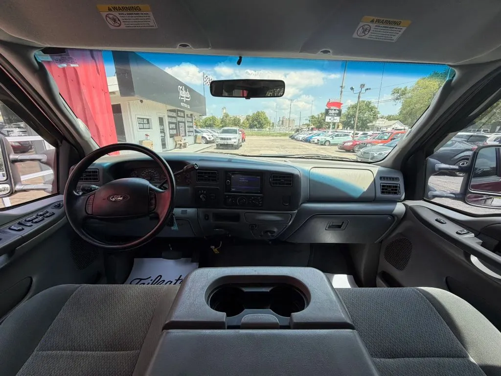 Ford F-350 photo 16