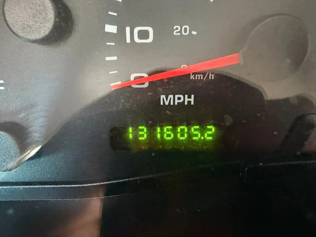 Ford F-350 photo 20