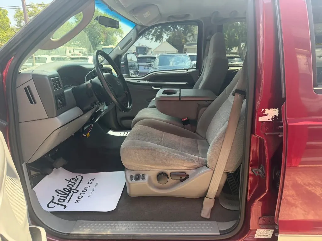 Ford F-350 photo 9