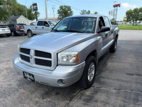 More photos of 2006 Dodge Dakota Quad Cab SLT Pickup 4D 5 1/2 ft at Tailgate Motor Co. (Fremont South), NE