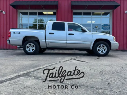 Silver 2006 Dodge Dakota Quad Cab SLT Pickup 4D 5 1/2 ft for sale in Fremont, NE