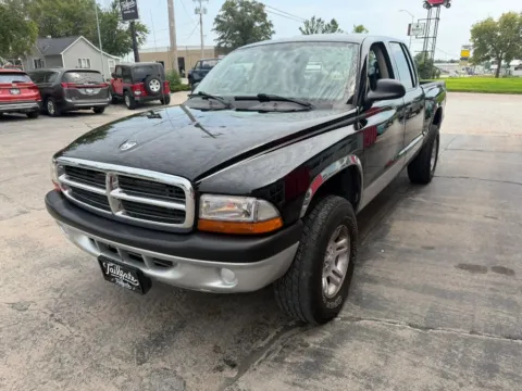 More photos of 2002 Dodge Dakota Quad Cab Pickup at Tailgate Motor Co. (Fremont South), NE