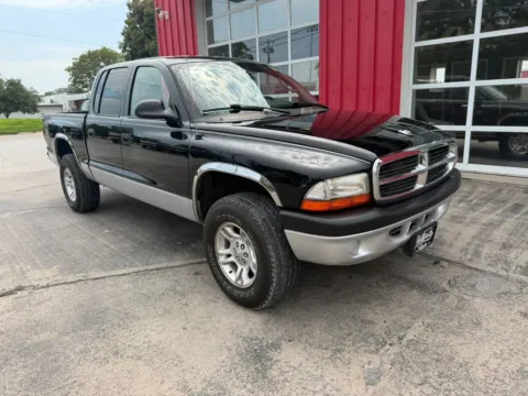 Photos of 2002 Dodge Dakota Quad Cab Pickup for sale in Fremont, NE at Tailgate Motor Co. (Fremont South)