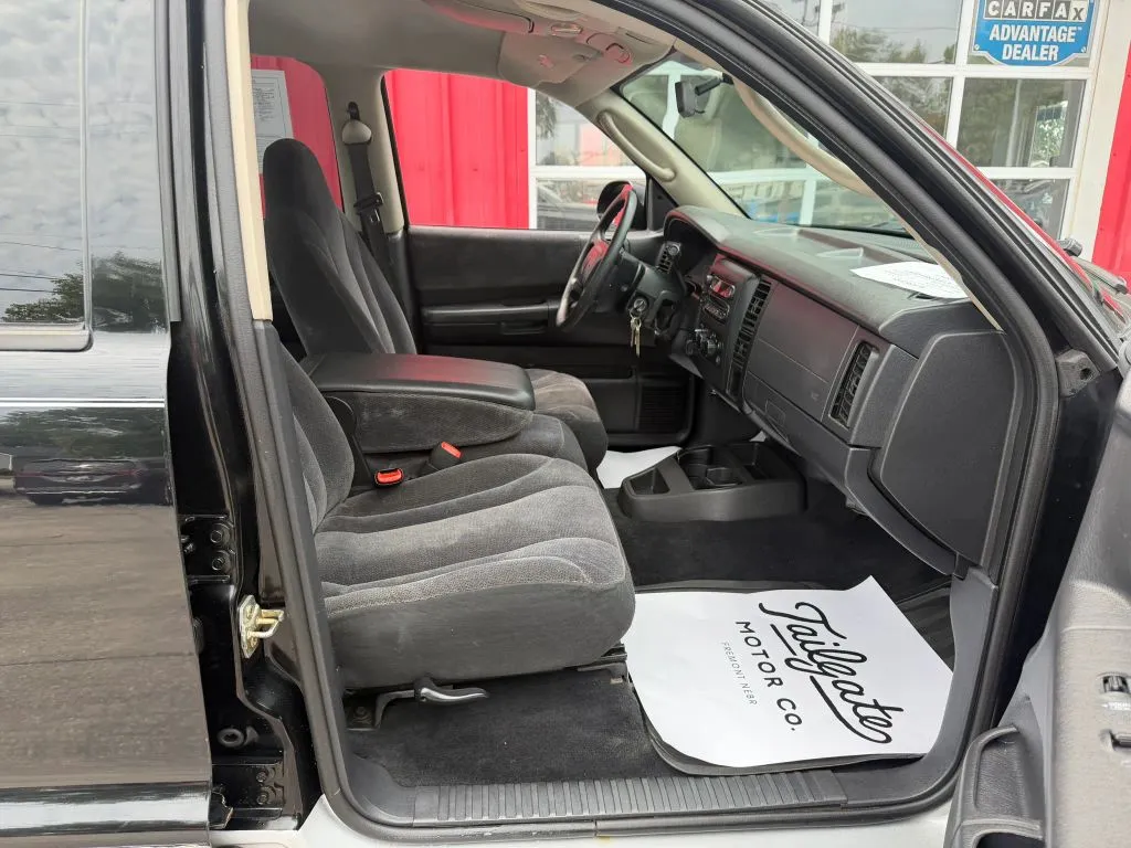 Dodge Dakota photo 14