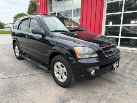 Photos of 2006 Kia Sorento LX Sport Utility 4D for sale in Fremont, NE at Tailgate Motor Co. (Fremont South)