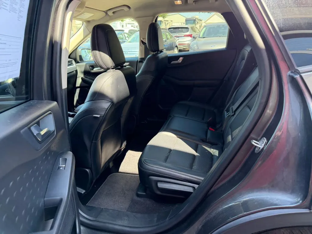 Ford Escape photo 10