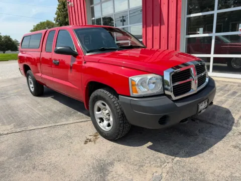 Photos of 2005 Dodge Dakota Club Cab ST Pickup 2D 6 1/2 ft for sale in Fremont, NE at Tailgate Motor Co. (Fremont South)