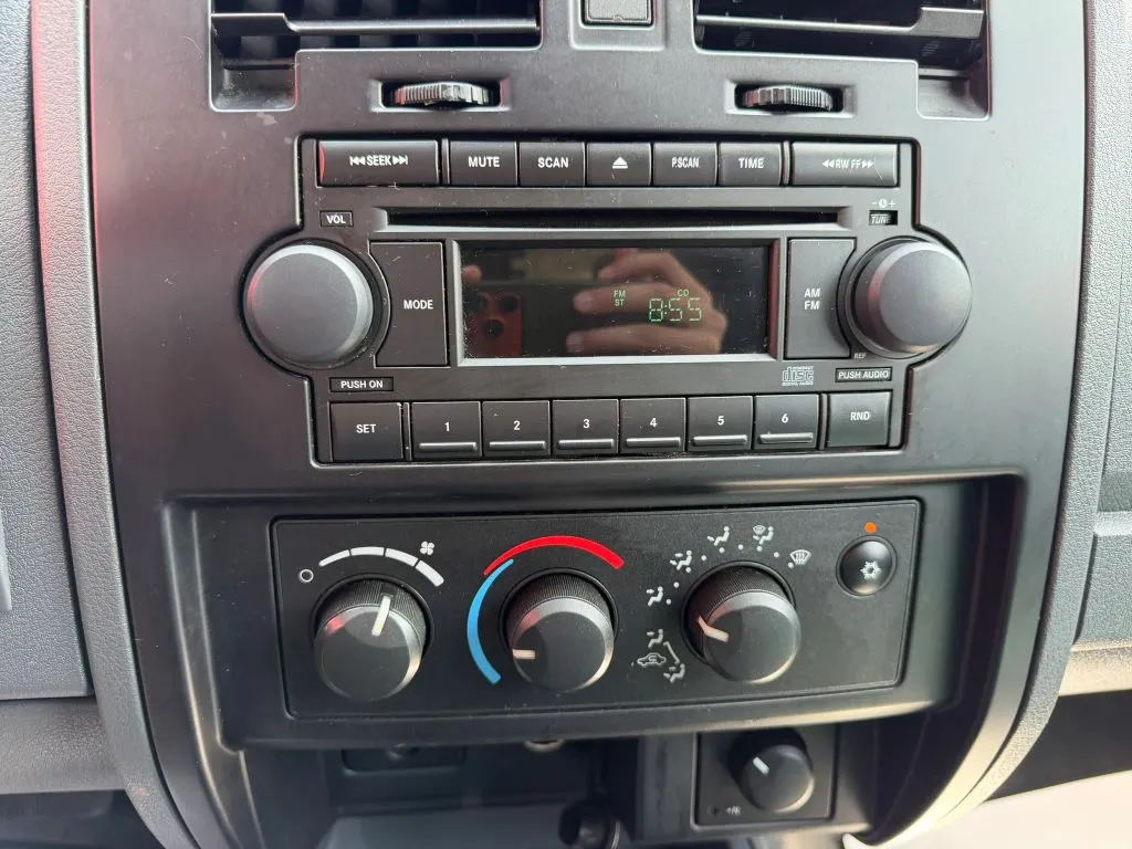 Dodge Dakota photo 16