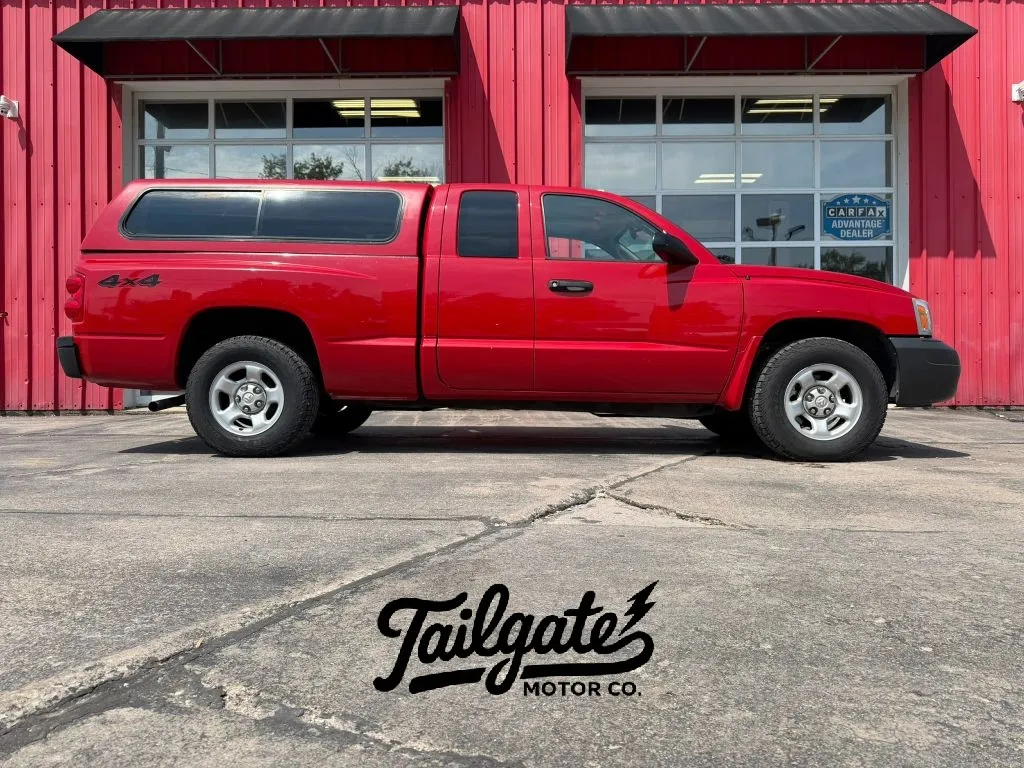 Red 2005 Dodge Dakota Club Cab ST Pickup 2D 6 1/2 ft for sale in Fremont, NE