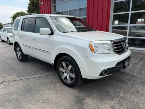 Photos of 2012 Honda Pilot Touring Sport Utility 4D for sale in Fremont, NE at Tailgate Motor Co. (Fremont South)