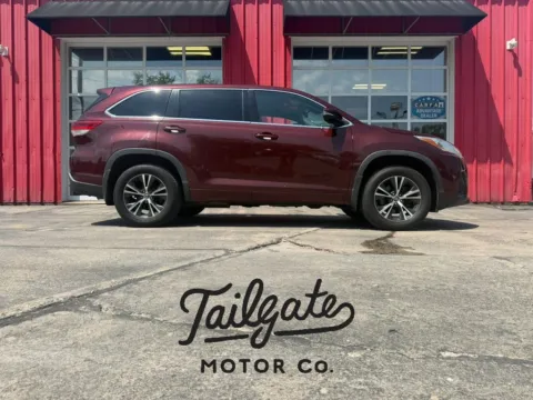 Purple 2018 Toyota Highlander LE Sport Utility 4D for sale in Fremont, NE