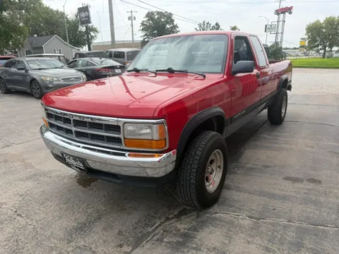 More photos of 1993 Dodge Dakota Club Cab Pickup at Tailgate Motor Co. (Fremont South), NE