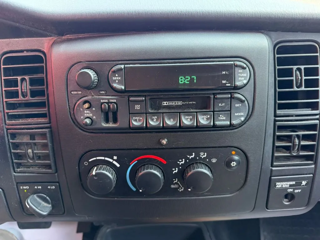 Dodge Dakota photo 14