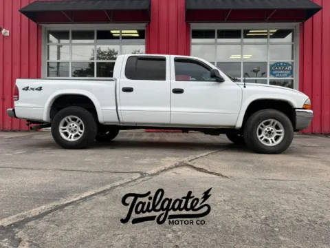 White 2004 Dodge Dakota Quad Cab SLT Pickup 4D 5 1/2 ft for sale in Fremont, NE