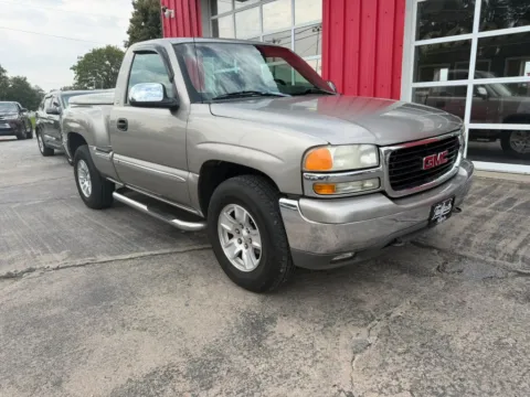 Photos of 2001 GMC Sierra 1500 Regular Cab Short Bed for sale in Fremont, NE at Tailgate Motor Co. (Fremont South)