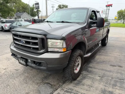 More photos of 2003 Ford F250 Super Duty Super Cab Lariat Pickup 4D 6 3/4 ft at Tailgate Motor Co. (Fremont South), NE