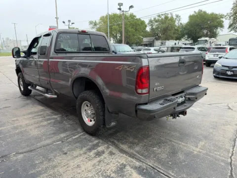 More photos of 2003 Ford F250 Super Duty Super Cab Lariat Pickup 4D 6 3/4 ft at Tailgate Motor Co. (Fremont South), NE